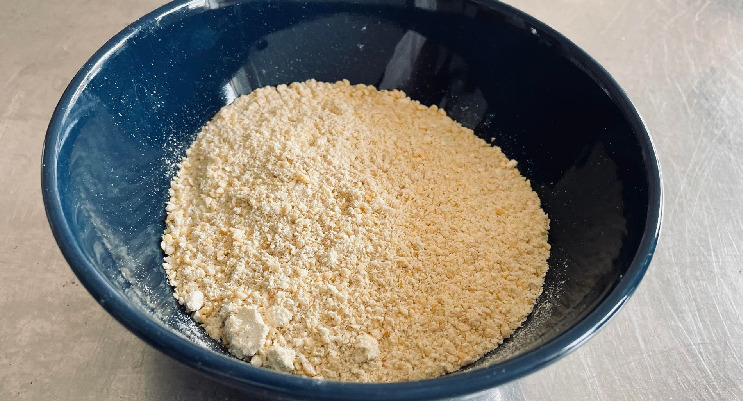 ミルサーやミキサーで大豆粉を作る